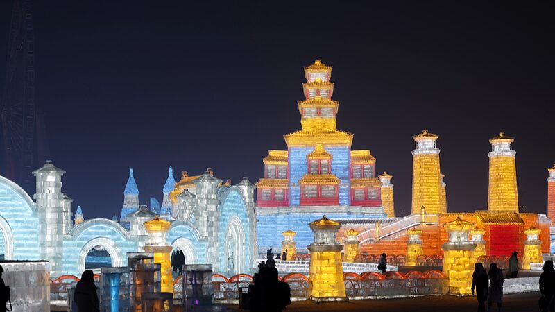 Harbin Ice and Snow World Wows Visitors with Incredible Sculptures Harbin_Ice_and_Snow_World_Wows_Visitors_with_Incredible_Sculptures video poster