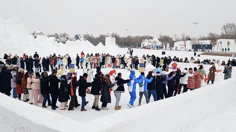 Harbin_s_Global_Snowman_Campaign_Builds_Cross_Cultural_Friendships_poster - My Global News: Voices of a New Era Harbin_s_Global_Snowman_Campaign_Builds_Cross_Cultural_Friendships video poster