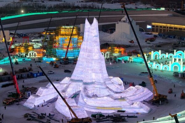 Harbin’s Ice and Snow World Set to Dazzle with Massive 40-Meter Sculpture Harbin_s_Ice_and_Snow_World_Set_to_Dazzle_with_Massive_40_Meter_Sculpture