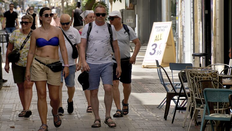 Heatwave in Cyprus Claims Life, Raises Concerns for Youth Heatwave_in_Cyprus_Claims_Life__Raises_Concerns_for_Youth