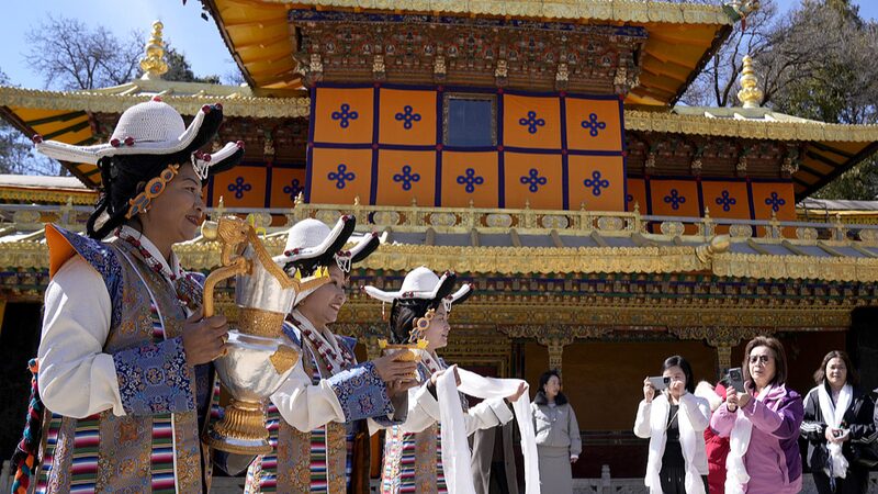 Hong Kong and Xizang Launch First Commercial Flight, Enhancing Regional Connectivity Hong_Kong_and_Xizang_Launch_First_Commercial_Flight__Enhancing_Regional_Connectivity