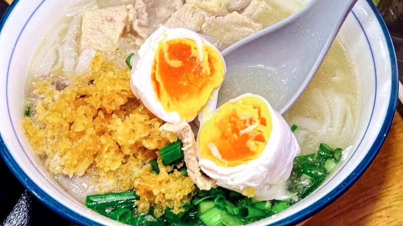 Hou_an_Rice_Noodles__A_Must_Try_Delight_in_Hainan