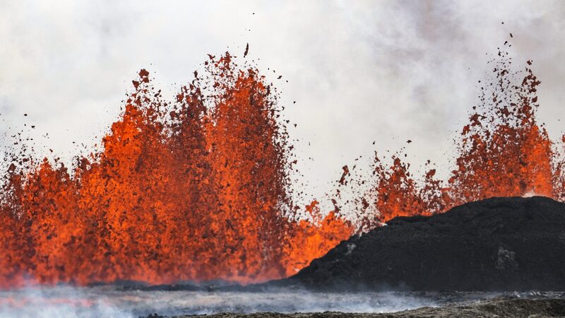 Iceland Volcano Erupts, Evacuates Blue Lagoon Spa Iceland_Volcano_Erupts__Evacuates_Blue_Lagoon_Spa