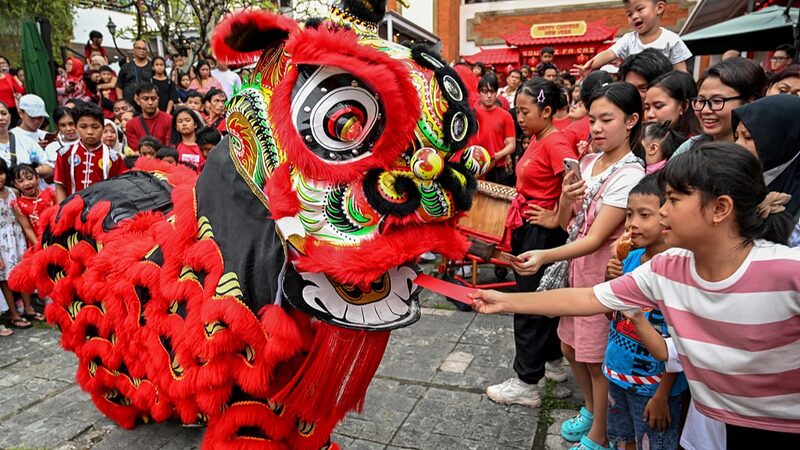 Indonesia_s_Spring_Festival__A_Vibrant_Fusion_of_Cultures
