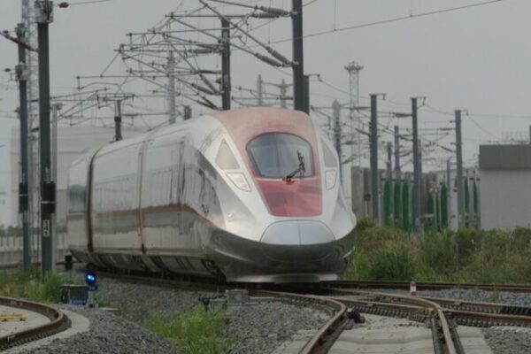 Indonesia_s_Whoosh_Rail__From_3_Hours_to_40_Minutes video poster