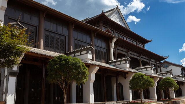 Jianchuan Wood Carving Art Town: Celebrating Yunnan’s Timeless Craftsmanship Jianchuan_Wood_Carving_Art_Town__Celebrating_Yunnan_s_Timeless_Craftsmanship video poster