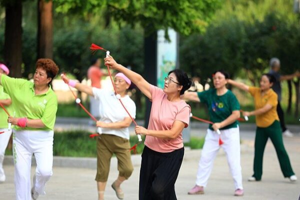 Jiangsu_Province_Champions_Silver_Economy_to_Support_Aging_Population