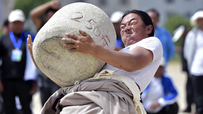 Lhasa_s_First_Farmers_and_Herdsmen_Games_Spark_Cultural_Festivities