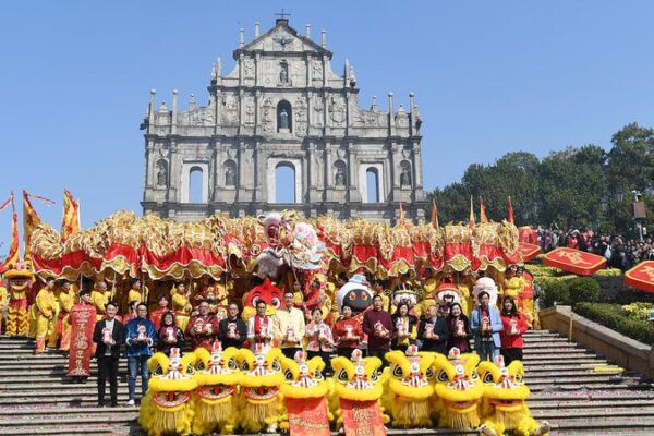 Macao_SAR_Shines_with_Dazzling_Chinese_New_Year_Celebrations