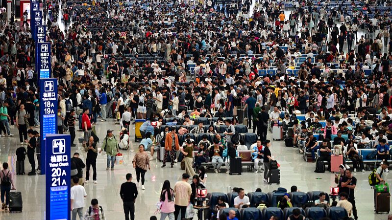Massive_Mobility__China_Forecasts_270_Million_Trips_Over_Labor_Day