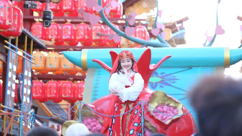 May_Day_Shines_as_Travelers_Explore_New_Cultural_Gems_in_China