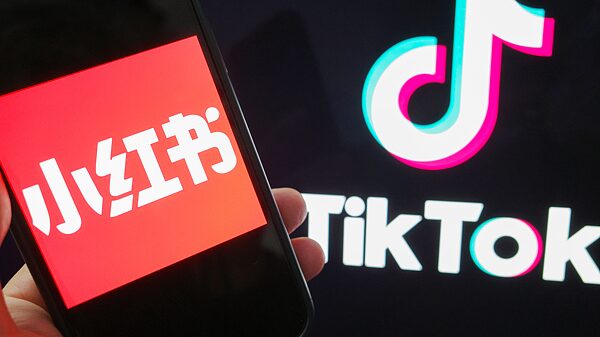 Millions_of_TikTok_Users_Turn_to_RedNote_Amid_U_S__Ban_Fears
