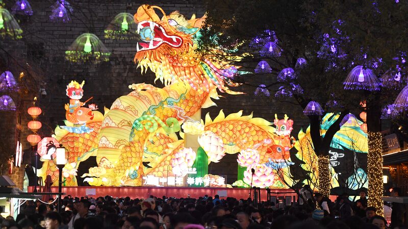 Nanjing_s_Laomendong_Shines_with_Vibrant_Lanterns_for_Spring_Festival - My Global News: Voices of a New Era Nanjing_s_Laomendong_Shines_with_Vibrant_Lanterns_for_Spring_Festival