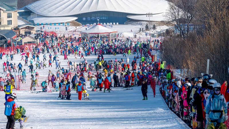Northeast_China_Taps_Ice_Snow_Economy_to_Reignite_Growth