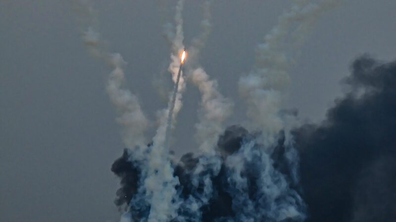 Pathways_to_Peace__Global_Efforts_to_De_escalate_Israel_Palestine_Tensions