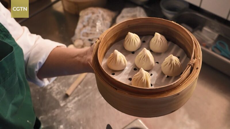 Petit Bao: Reinventing Chinese Cuisine in Paris with a Modern Twist Petit_Bao__Reinventing_Chinese_Cuisine_in_Paris_with_a_Modern_Twist video poster