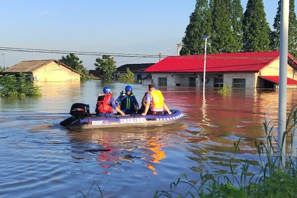 Rescue Efforts Underway After Dongting Lake Dike Breach in Hunan Rescue_Efforts_Underway_After_Dongting_Lake_Dike_Breach_in_Hunan video poster
