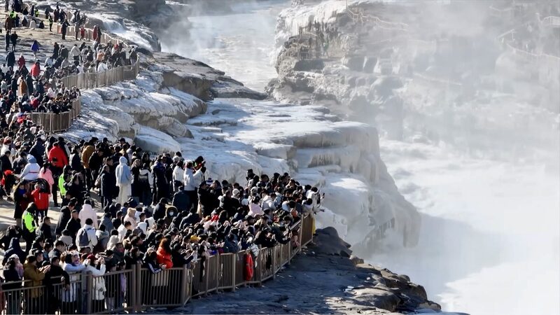 Roaring_Hukou_Waterfall_Awes_Visitors_as_Spring_Thaws_the_Yellow_River_poster - My Global News: Voices of a New Era Roaring_Hukou_Waterfall_Awes_Visitors_as_Spring_Thaws_the_Yellow_River video poster