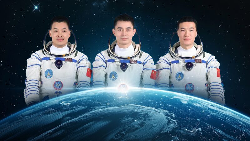 Shenzhou_18_Crew_Successfully_Returns_to_Earth_After_Six_Month_Mission video poster