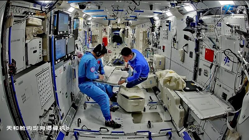 Shenzhou_18_Crew_to_Conduct_First_Spacewalk_from_China_Space_Station video poster