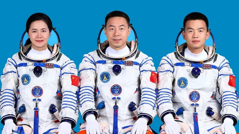 Shenzhou-19: The Chinese Mainland Launches New Crewed Space Mission Shenzhou_19__The_Chinese_Mainland_Launches_New_Crewed_Space_Mission video poster