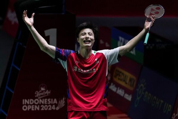 Shi Yuqi’s Triumphant Rise: From Setbacks to World No.1 Shi_Yuqi_s_Triumphant_Rise__From_Setbacks_to_World_No_1 video poster