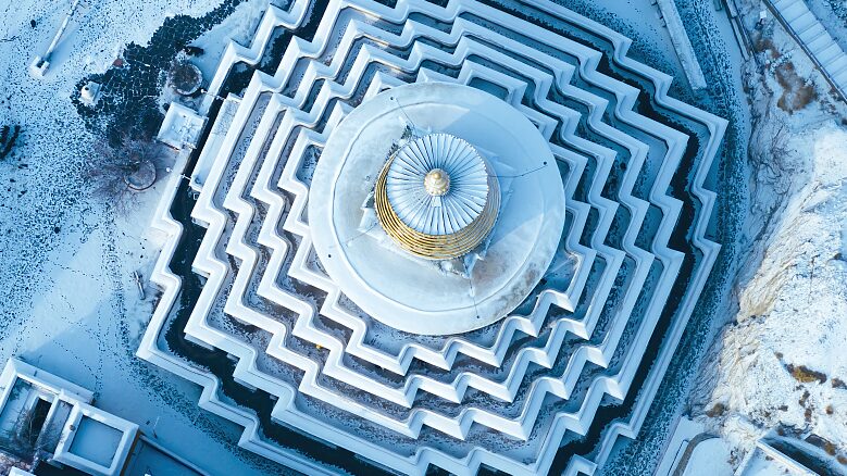 Snow_Covered_Baiju_Monastery_Enchants_Visitors_with_Winter_Wonderland