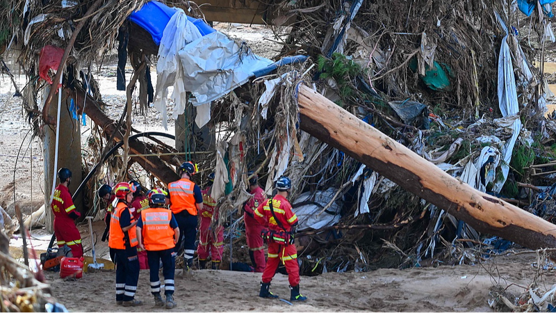 Spain Faces Historic Flooding: 200 Dead and Rescue Efforts Continue in Valencia Spain_Faces_Historic_Flooding__200_Dead_and_Rescue_Efforts_Continue_in_Valencia video poster