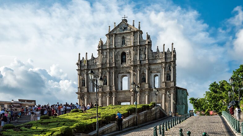 Step Back in Time: The Captivating Ruins of Saint Paul’s in Macao Step_Back_in_Time__The_Captivating_Ruins_of_Saint_Paul_s_in_Macao