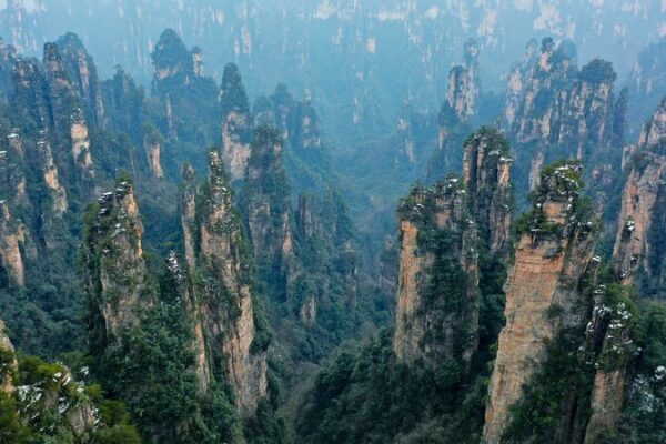 Step into Avatar: Exploring the Magical Zhangjiajie Mountains Step_into_Avatar__Exploring_the_Magical_Zhangjiajie_Mountains video poster