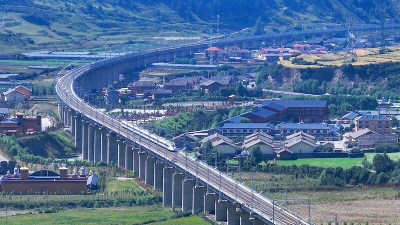Swift_Journey__New_Sichuan_Qinghai_Railway_Cuts_Chengdu_Jiuzhaigou_Trip_to_Just_99_Minutes
