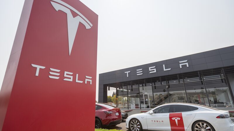 Tesla_Unveils_Cybercab_Prototype__Paving_the_Way_for_Autonomous_Robotaxis - My Global News: Voices of a New Era Tesla_Unveils_Cybercab_Prototype__Paving_the_Way_for_Autonomous_Robotaxis