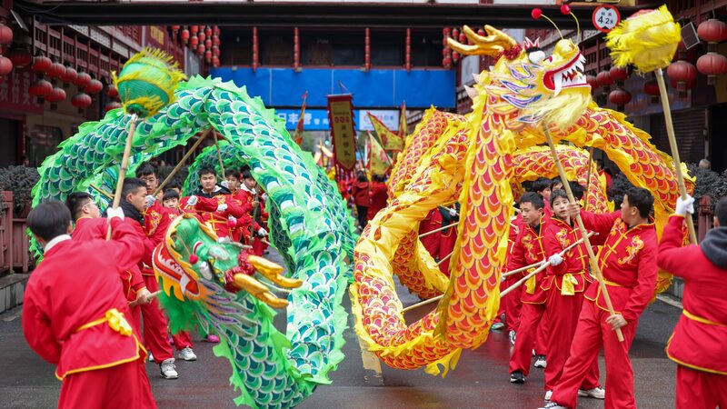 Tongren_s_Spring_Festival_Illuminates_Tradition_and_Community_Spirit