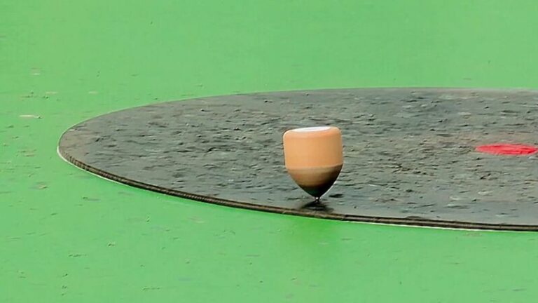 Top_Spinning_Makes_a_Vibrant_Comeback_at_Sanya_s_Ethnic_Games video poster