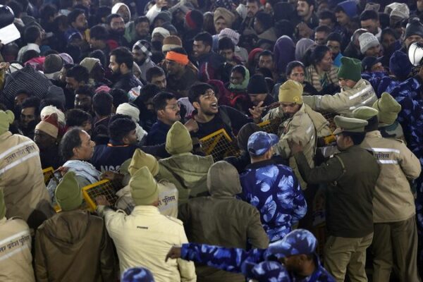 Tragedy_Strikes_Maha_Kumbh_Mela__15_Dead_in_Deadly_Stampede