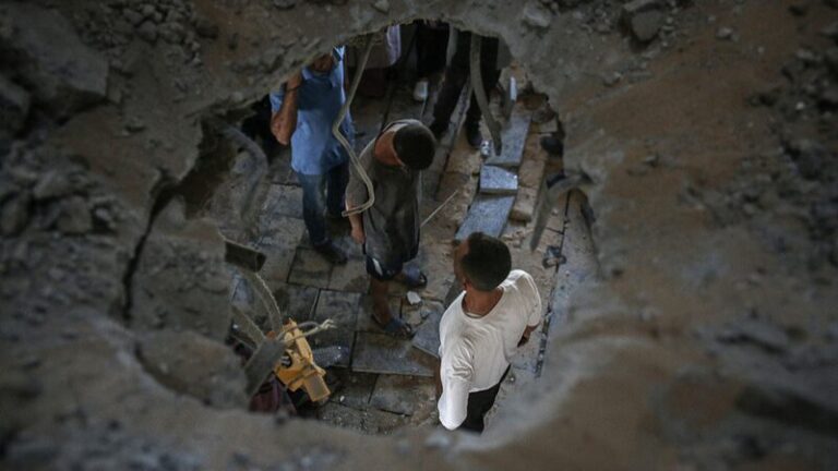 Tragedy_in_Jabalia__33_Killed_in_Latest_Middle_East_Strikes_Amid_Ongoing_Conflict video poster