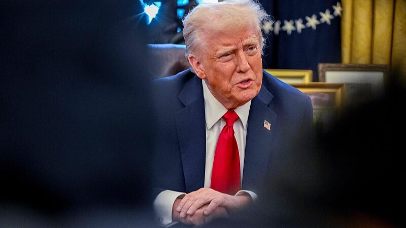 Trump_s_New_Tariffs_on_Canada_and_Mexico_Spark_Market_Turmoil_and_Global_Economic_Concerns
