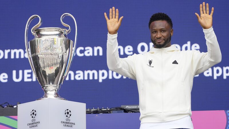 UEFA Champions League Trophy Lands in London Ahead of Epic Final UEFA_Champions_League_Trophy_Lands_in_London_Ahead_of_Epic_Final video poster