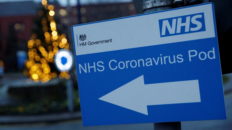 UK_Hospitals_Face_Critical_Strain_as_Omicron_Surge_Tests_NHS_Limits