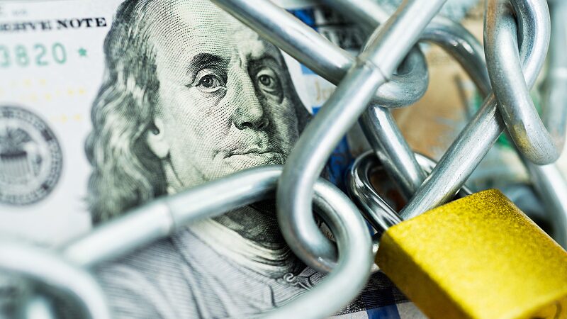 US_on_Brink__Government_Shutdown_and_Debt_Ceiling_Crisis_Loom