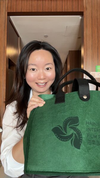 Unboxing_HIIFF__Lucy_Reveals_Festival_s_Exclusive_Media_Bag video poster