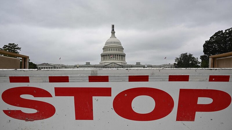 Understanding the Risks of a U.S. Government Shutdown Understanding_the_Risks_of_a_U_S__Government_Shutdown