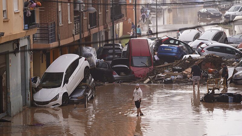 Valencia Floods Claim 62 Lives as Spain Battles Severe Weather Valencia_Floods_Claim_62_Lives_as_Spain_Battles_Severe_Weather