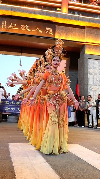 Vibrant_Thousand_Hand_Bodhisattva_Dance_Electrifies_Dunhuang_Night_Market video poster