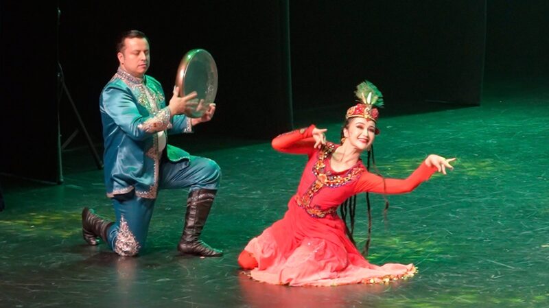 Vibrant_Xinjiang_Cultural_Show_Delights_Kuwaiti_Audiences - My Global News: Voices of a New Era Vibrant_Xinjiang_Cultural_Show_Delights_Kuwaiti_Audiences