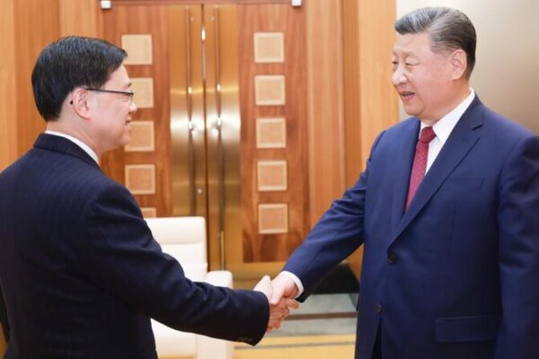 Xi Jinping Urges Enhanced Collaboration Between Hong Kong and Macao Xi_Jinping_Urges_Enhanced_Collaboration_Between_Hong_Kong_and_Macao