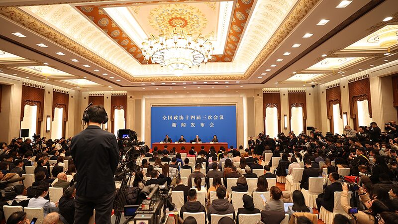 CPPCC_Spokesperson_Commits_to_Expanding_China_s_Global_Economic_Engagement video poster