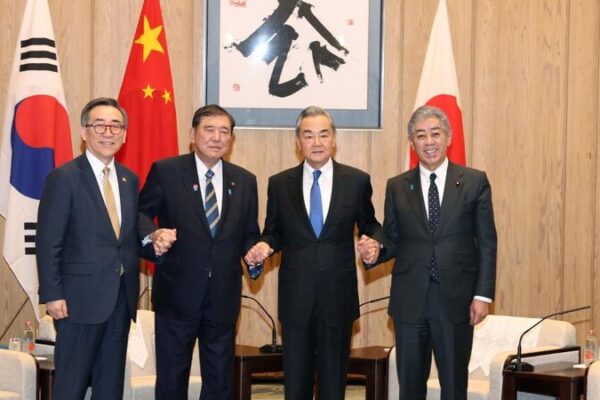 China, Japan, ROK: Shaping a Stable Future Together China__Japan__ROK__Shaping_a_Stable_Future_Together