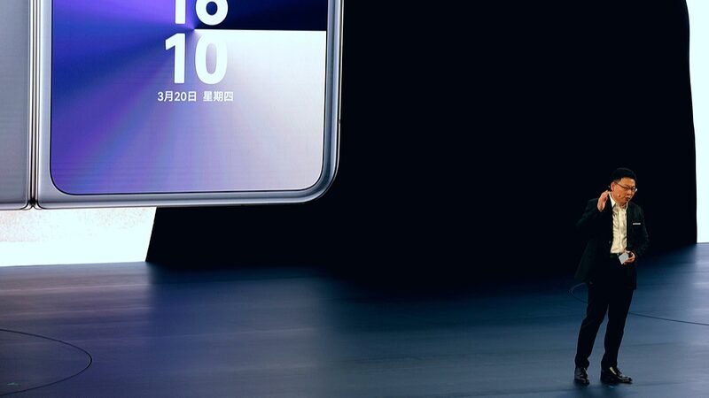 Huawei_Unveils_Pura_X__First_Foldable_with_HarmonyOS_5