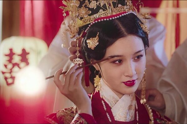 Reviving Tradition: How Chengdu’s Makeup Artistry and Xi’an’s Film Tours Celebrate Chinese Culture Reviving_Tradition__How_Chengdu_s_Makeup_Artistry_and_Xi_an_s_Film_Tours_Celebrate_Chinese_Culture
